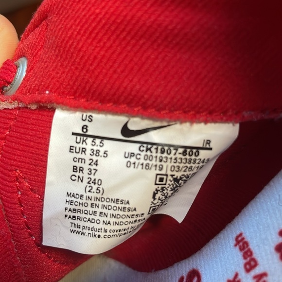 Limited edition Nike Stranger Things Cortez red - Picture 9 of 9